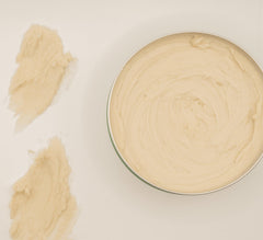 Nimba Foods applied to natural hair improving shine and softness