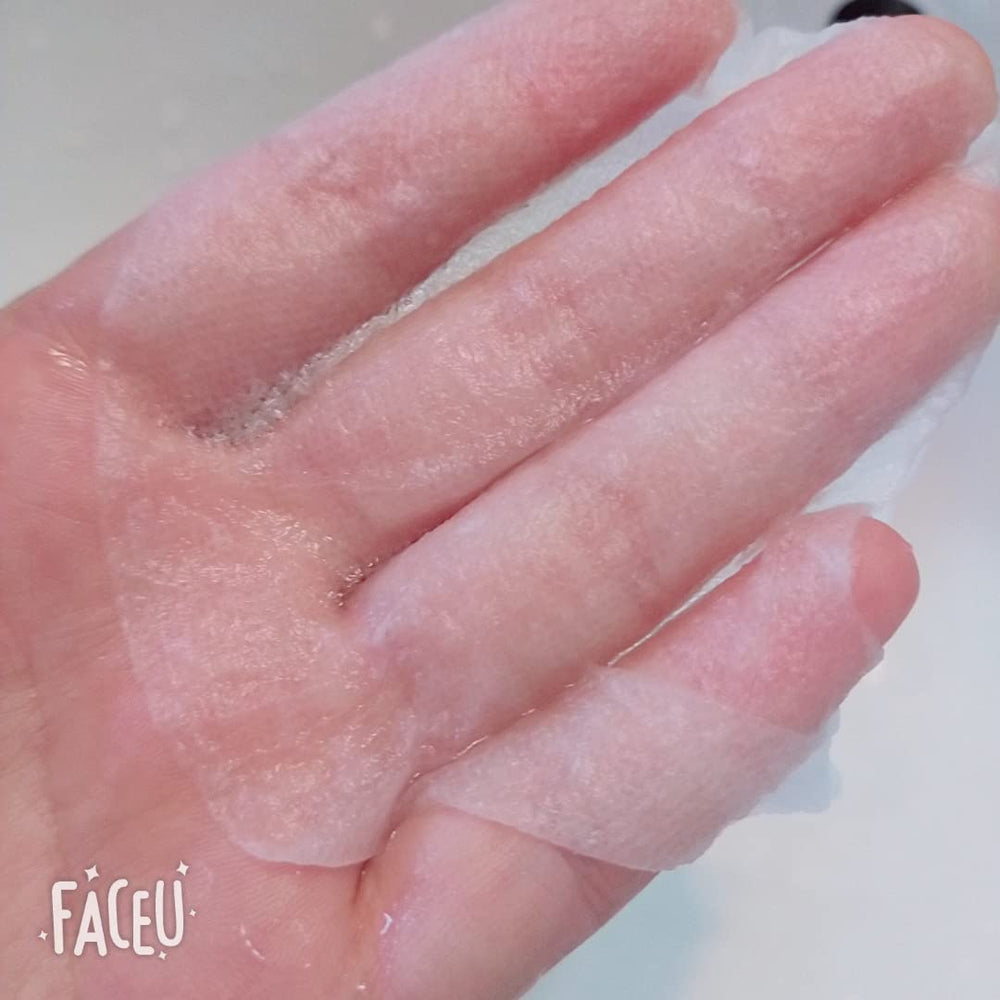 NYKKOLA mask soaking in toner to show quick expansion and DIY control