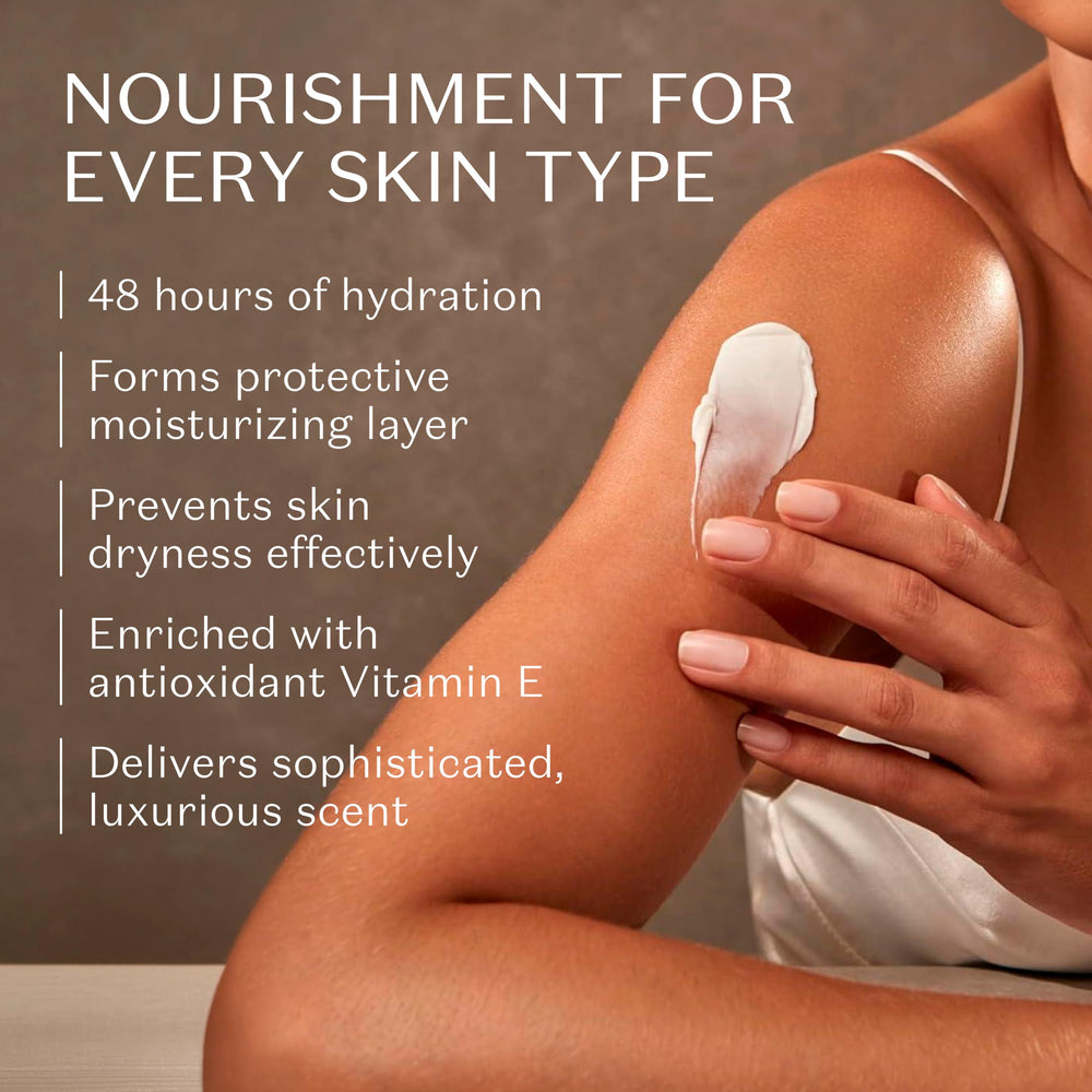 O BOTICARIO cream being applied in hand for immediate softening benefit