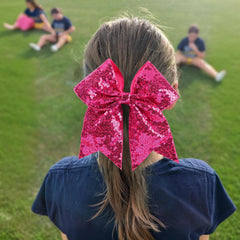 OAOLEER bows at competition lifestyle image showing team look benefit: performance-ready