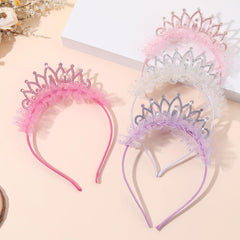 OAOLEER headband in party setting illustrating festive styling benefit
