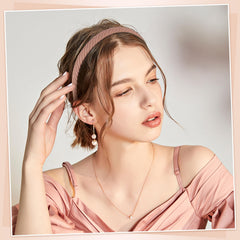 obeoby headband in hair styled on model demonstrating secure hold and comfort