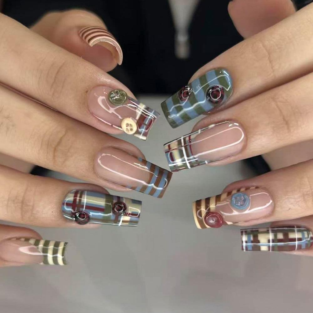 octoswave front packaging showing plaid press-on nails and included kit, easy styling
