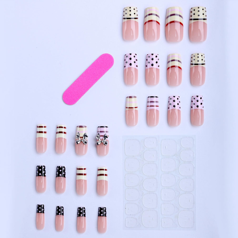 octoswave hand model wearing nails to demonstrate finished look and instant polish