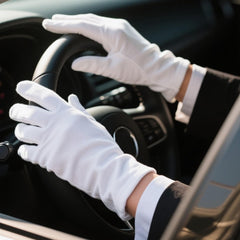 OHAVBBEI gloves on hand beside ruler showing medium one-size fit