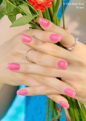 ohora hand applying a strip demonstrating simple press-on application for fast manicures benefit