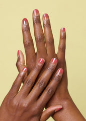ohora close-up of gel strip texture highlighting smooth pre-cured surface and shine