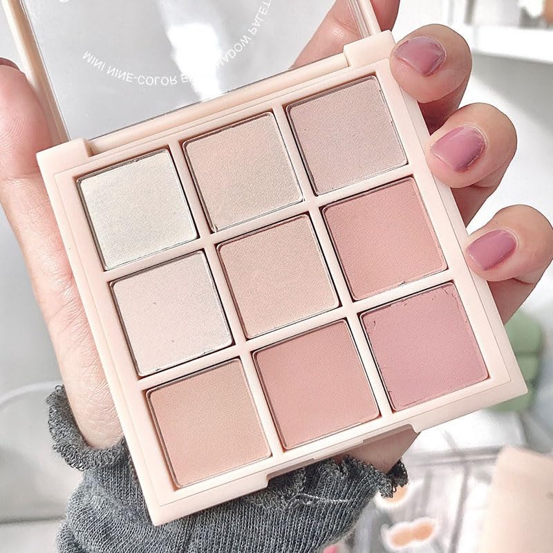 Okerker palette front packaging showing nine matte neutral shades for versatile looks
