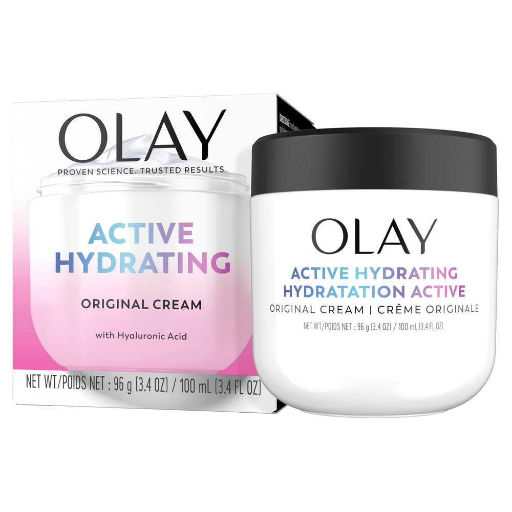 Olay lightweight absorption demonstration showing fast sink-in and no residue benefit