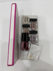 OpenLive texture close-up showing high shine and streak-free polish benefit