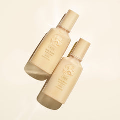 Oribe Matte Waves tube in hand for scale and portable styling benefit