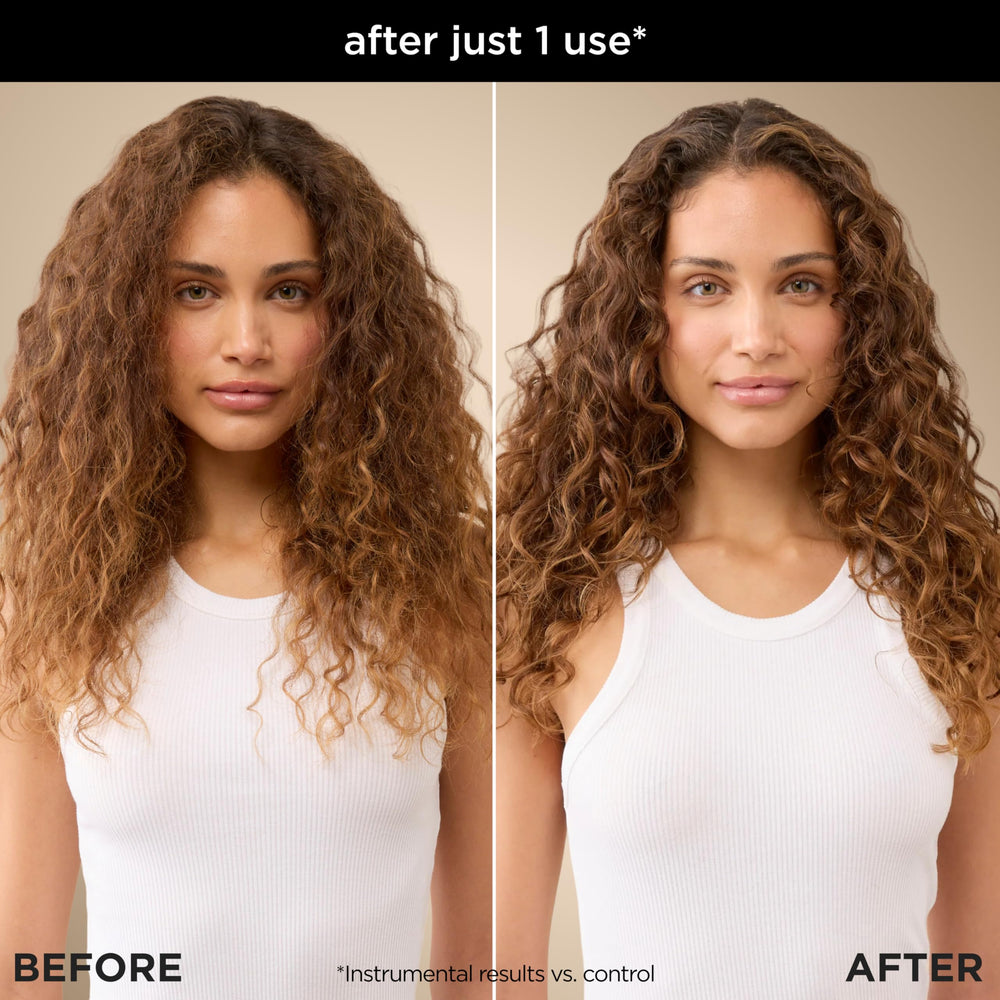 Ouidad mask applied to wet curls demonstrating detangling benefit