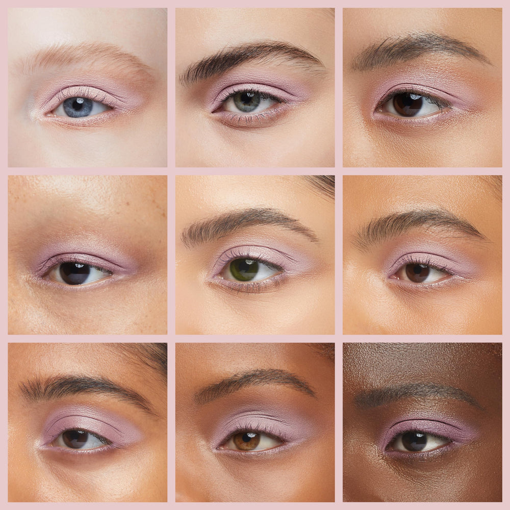 Oulac application with finger delivering easy blending and instant luminosity