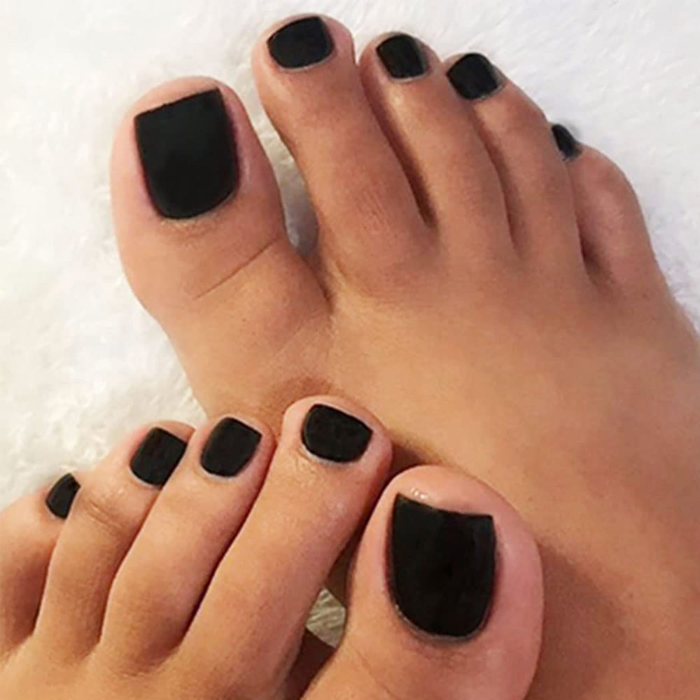 Outyua close-up of matte texture highlighting low-shine modern finish