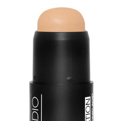 Palladio application on cheek close-up demonstrating smooth coverage
