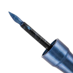 Palladio felt-tip closeup displaying fine tip for precise lines benefit: sharp definition