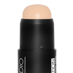 Hand holding Palladio stick to display true size and portability benefits