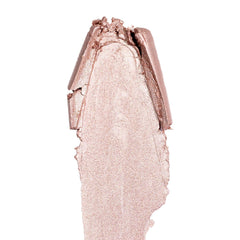 Palladio tip close-up revealing creamy texture for smooth application