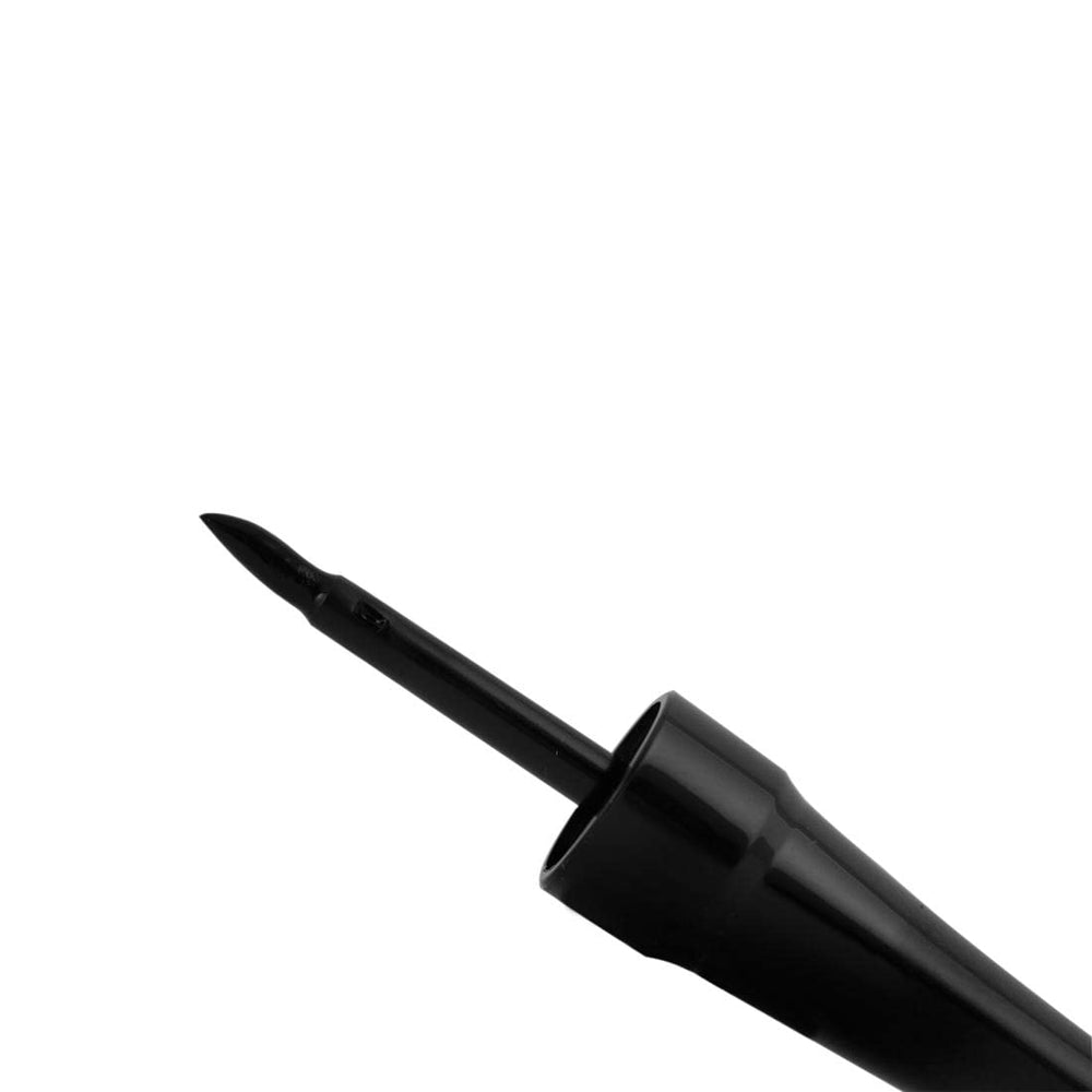 Palladio easy-grip wand in hand demonstrating ergonomic handle for steady, controlled strokes