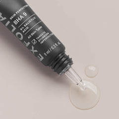 Paula's Choice nozzle detail highlighting precise dispensing for targeted treatment