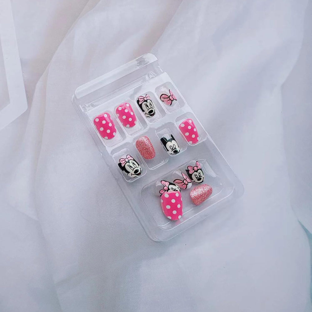 PDFADSK manicure tools and adhesive stickers included for quick, on-the-go fitting