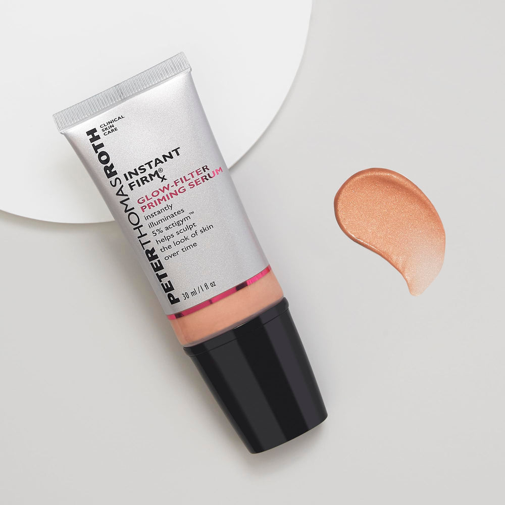 peter thomas roth close-up texture with shimmer particles showing blendable luminous finish benefit
