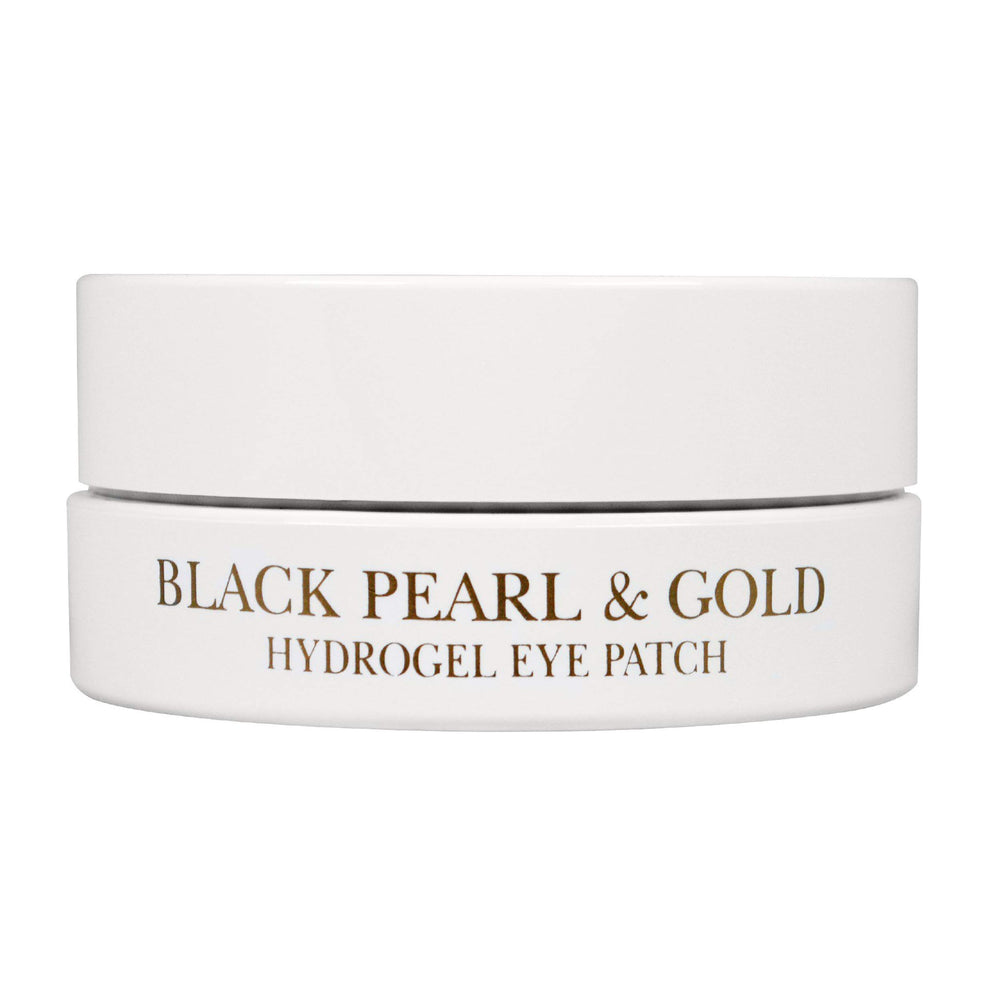 Petitfee patch in hand demonstrating size and coverage for under-eyes