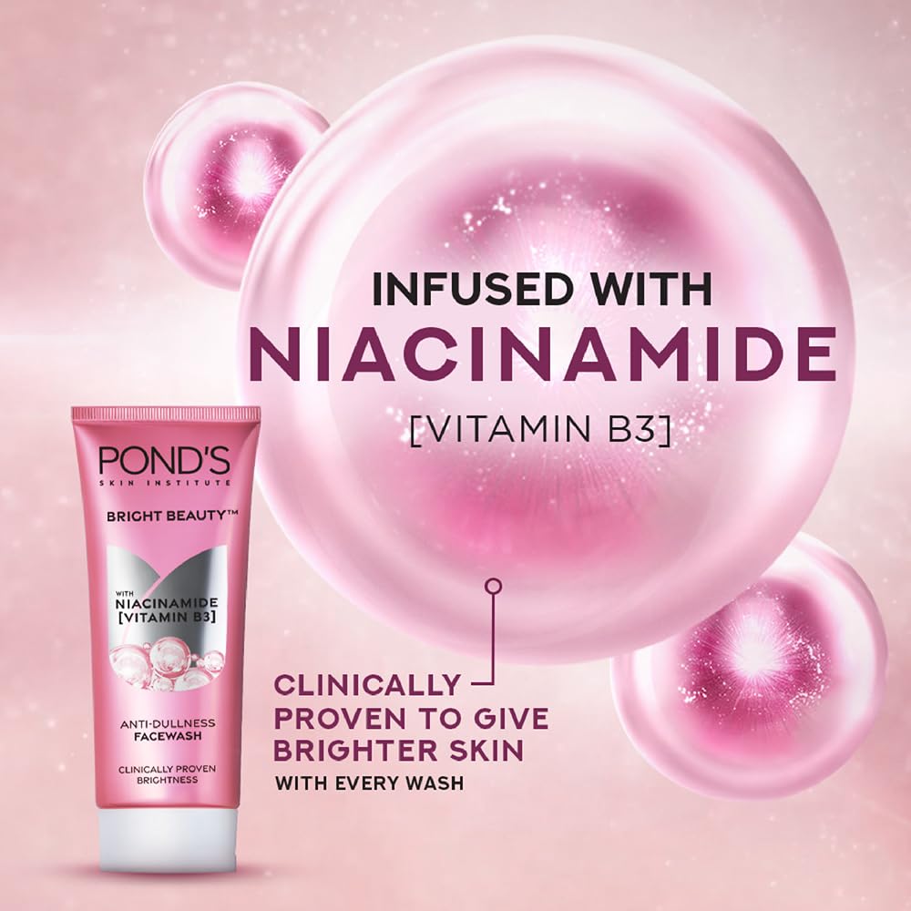 POND'S creamy foam texture close-up for gentle cleanse