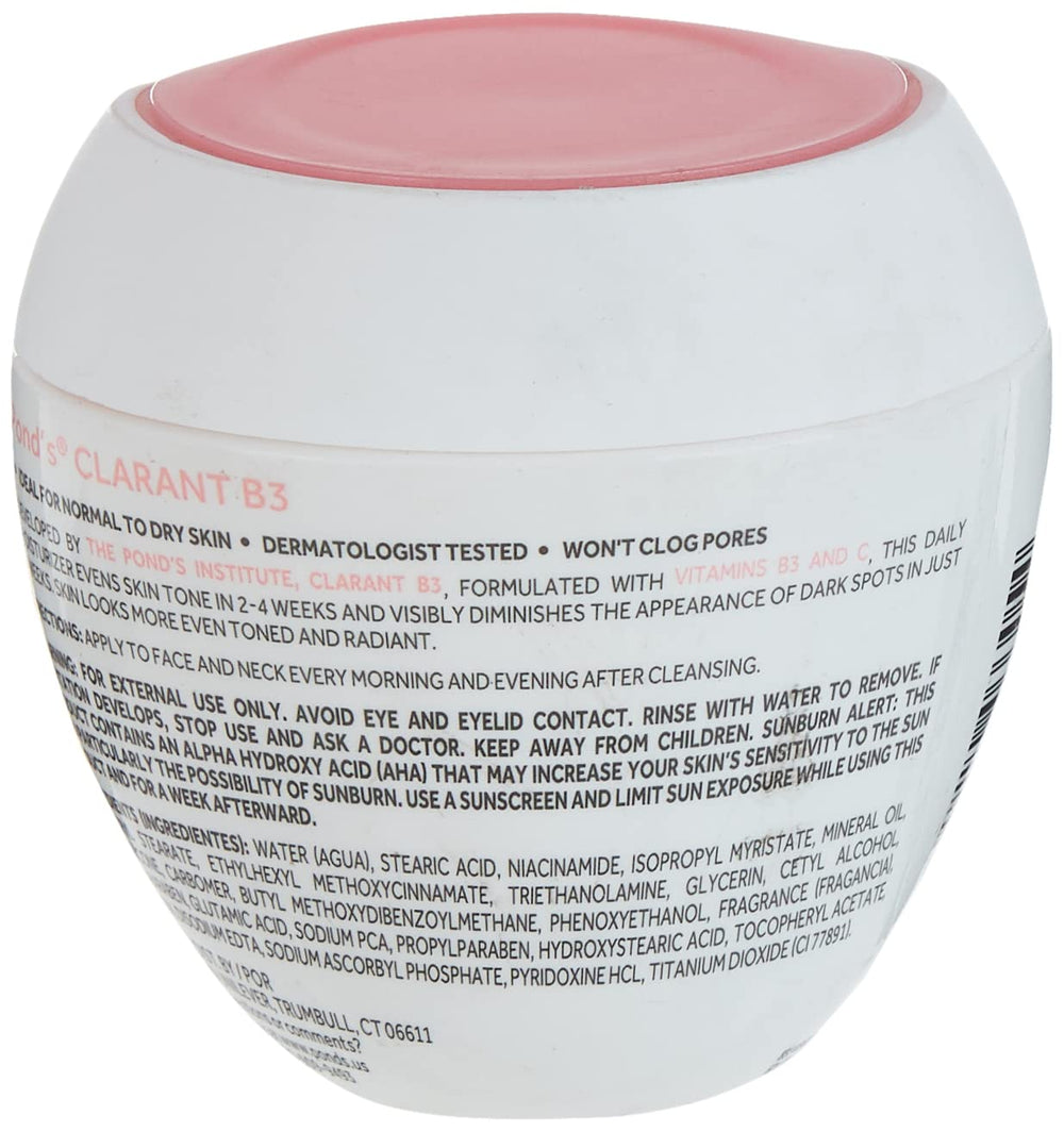 POND'S cream texture close-up demonstrating rich hydrating formula benefits