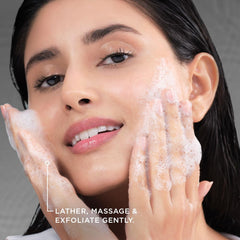 POND'S product side label close-up highlighting ingredient and usage info