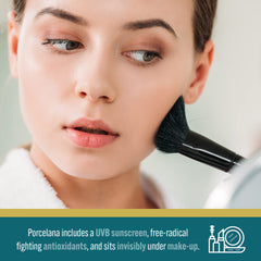 Porcelana applied to hands, highlighting body spot-targeting and moisture