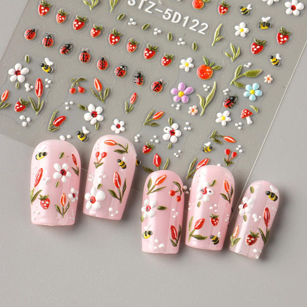 POWPOP multi-nail finish in lifestyle shot for seasonal looks