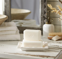 Pre de Provence creamy lather in hand, shows gentle moisturizing benefit