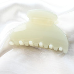 Prettyou clip in water to show waterproof color preservation