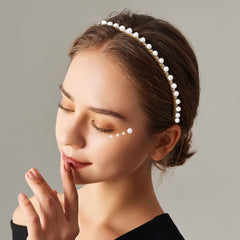 Prudiut pearls used in nail art offering professional-looking accents