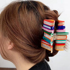 Pureadee side profile highlights clip thickness and sturdy hinge benefit