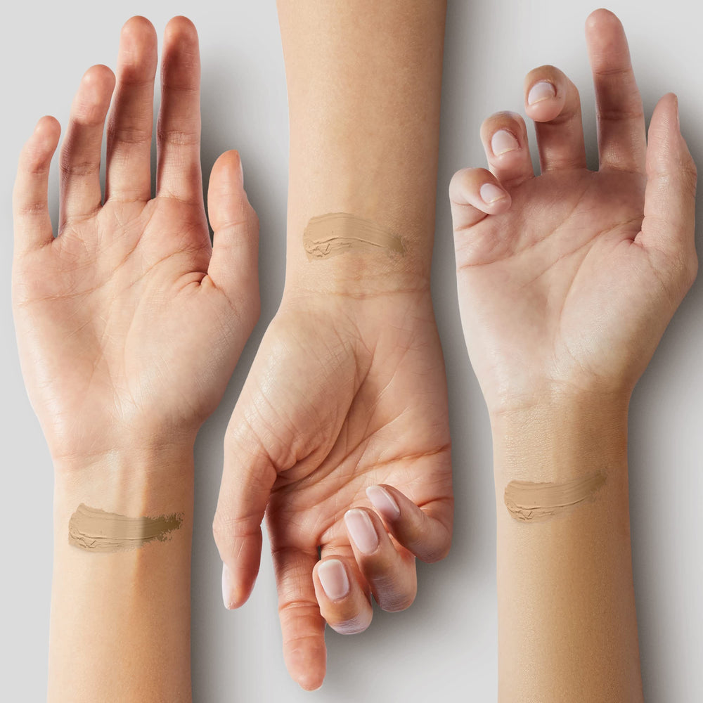 PURITO application with sponge creating natural, even coverage