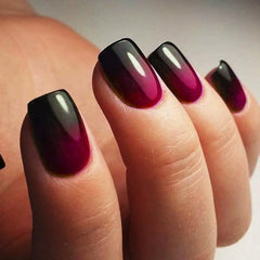 Puyokinm close-up of glossy ombre nail texture highlighting smooth finish and salon-like shine