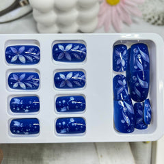QEYRIYI hand model wearing nails at a party, showcases instant polished look