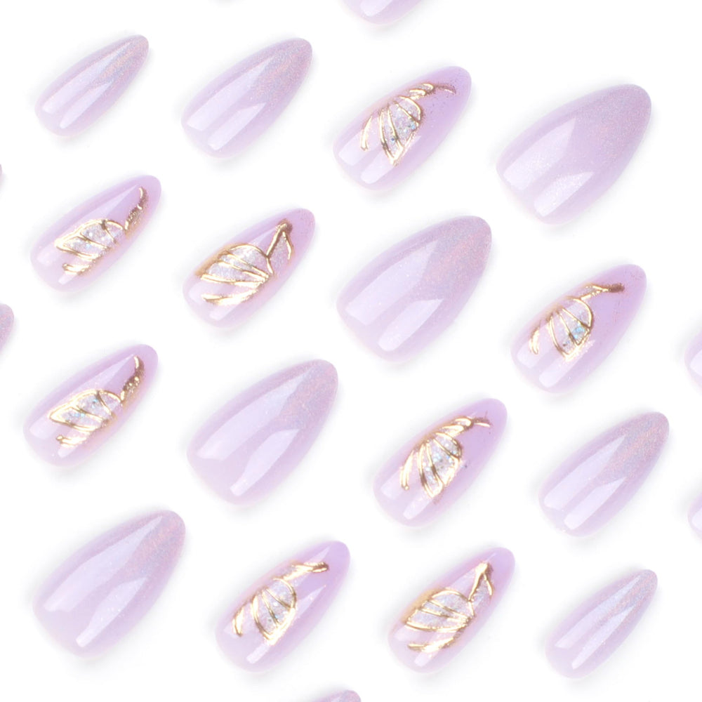 QQPPOLIU nail texture and shine detail highlighting smooth surface and salon look