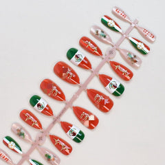 Rdntbeu Mexico flag nail close-up showing patriotic motif and match-day flair