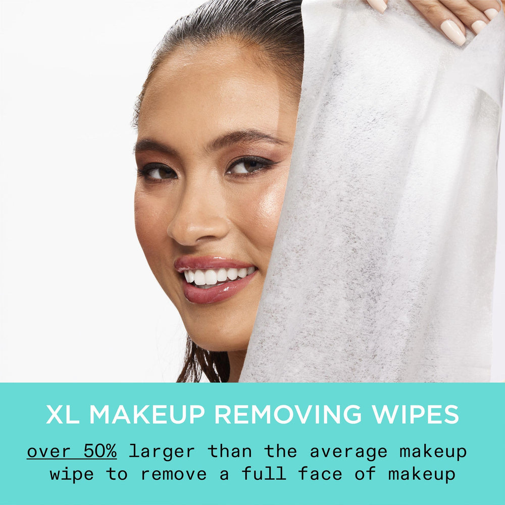 Real Techniques close-up of wipe texture highlighting gentle cleansing power