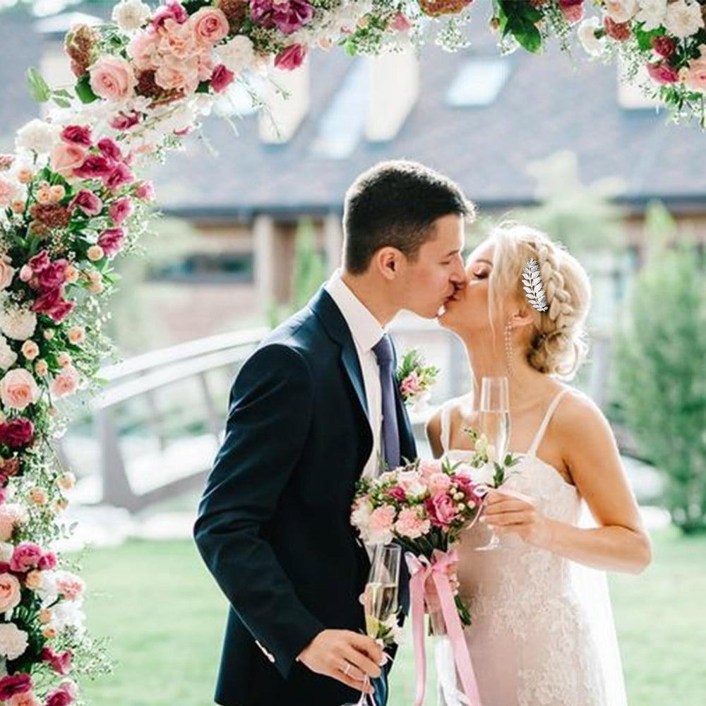 REDANHA comb beside ruler for size comparison showing real proportions benefit