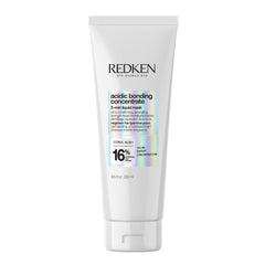Redken front packaging showing 5-minute liquid mask and usage benefit