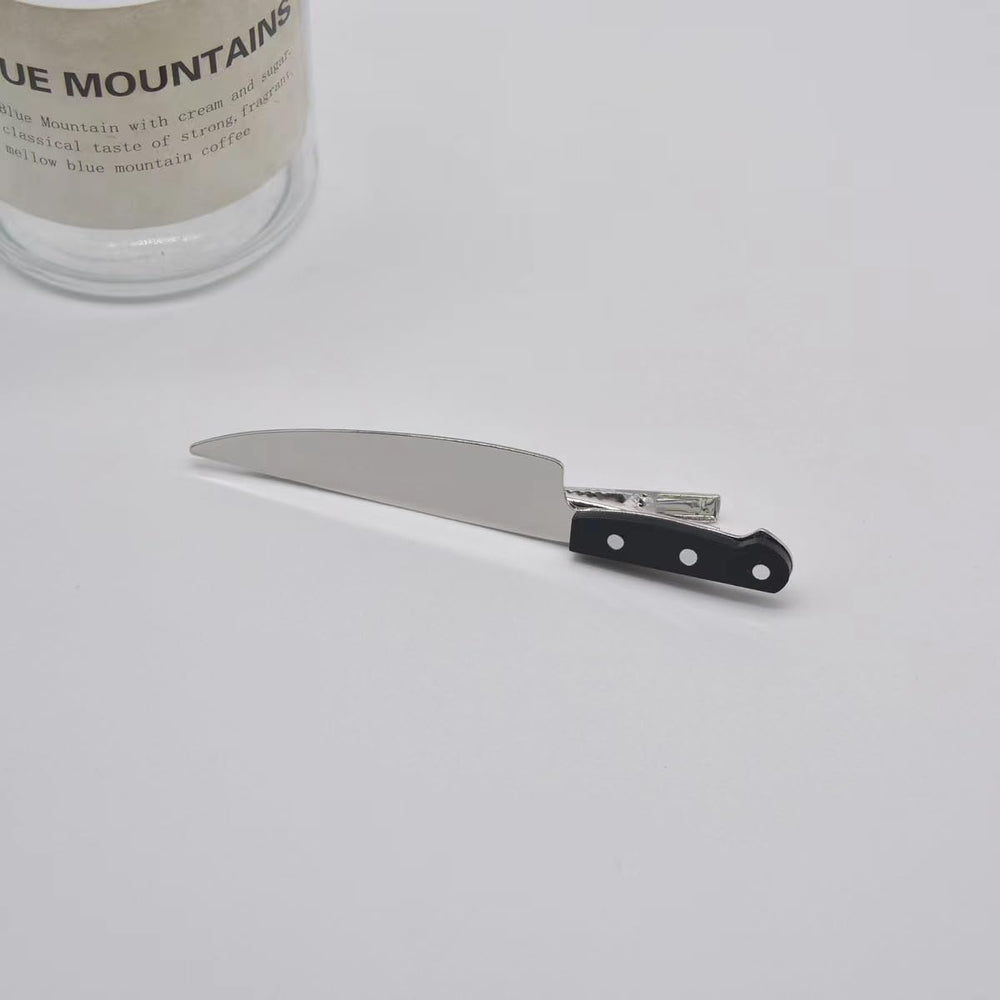 RFTWXHPN size comparison beside ruler shows 2.6-inch compact scale
