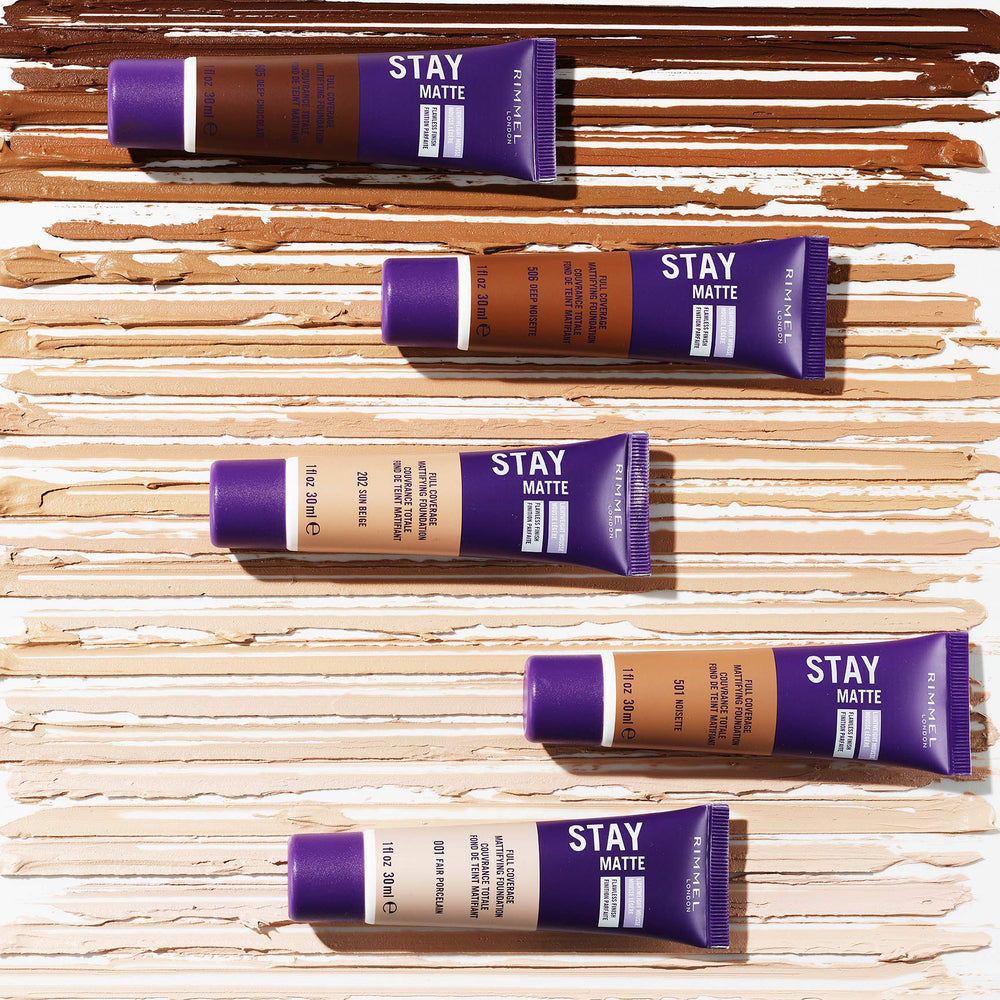 Rimmel application with fingers blending foundation for quick, seamless coverage