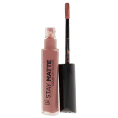 Rimmel close-up of doe-foot applicator showing creamy texture and precise application benefit