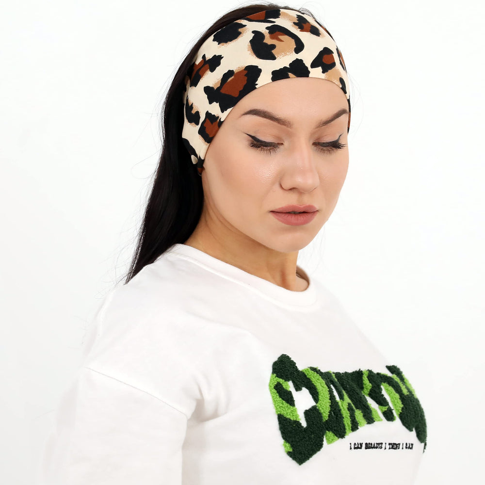 RITOPER headband beside ruler showing 3.9 inch width and full coverage