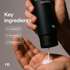 Ro creamy conditioner texture in palm demonstrating moisturizing action