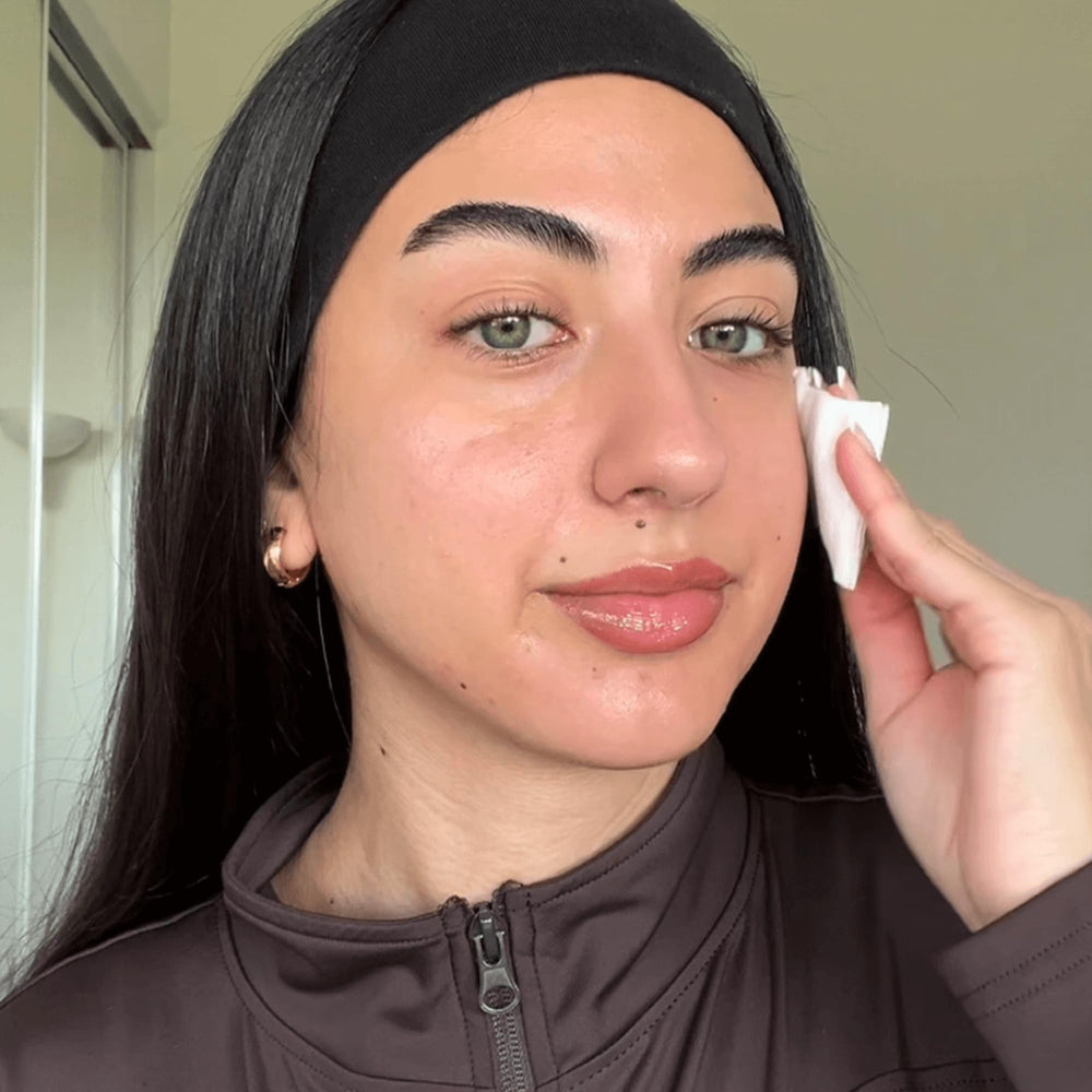 RODAN + FIELDS fruit acids ingredient visual emphasizing exfoliation benefits